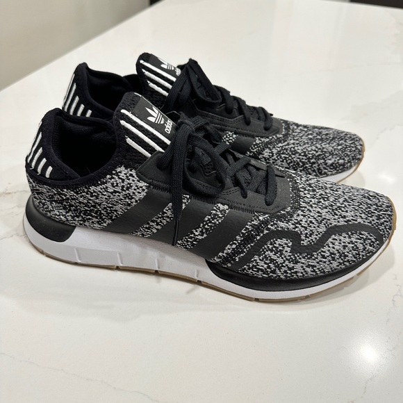 Adidas Swift Run X - Picture 2 of 6